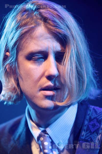 CHRISTOPHER OWENS - 2012-12-08 - PARIS - Gaite Lyrique - 